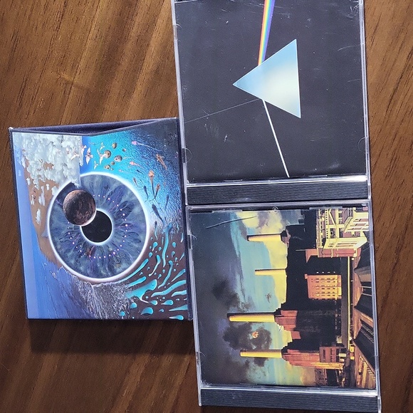 Pink Floyd CDs - Picture 1 of 14